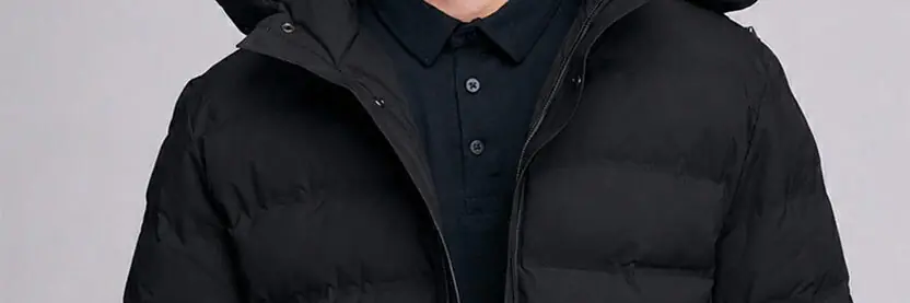 Jaqueta de inverno preta em modelo, detalhe do zíper